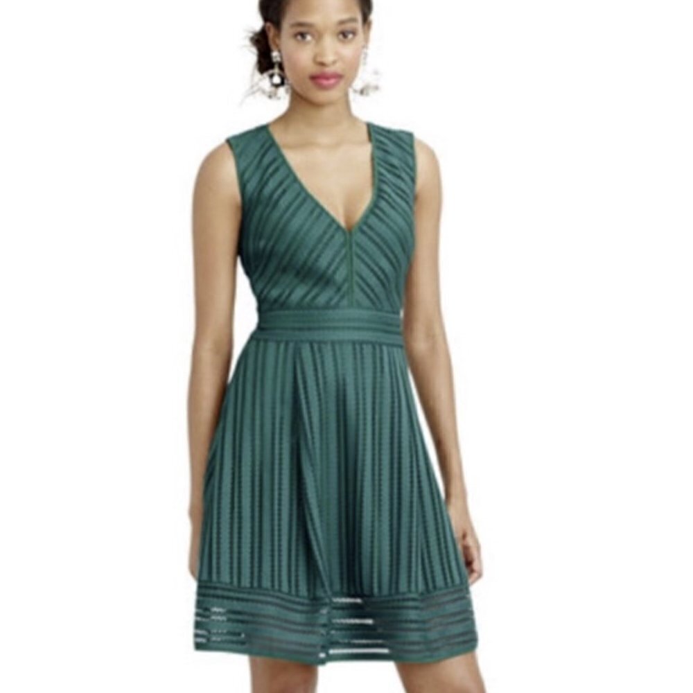 🔥J. Crew Emerald Green Eyelet Striped Fit Flare Dress V Neck